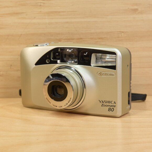 Vintage Yashica Zoomate 80 35 mm Point‑and‑Shoot Film Camera / Tested & Working - Picture 2 of 8